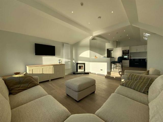 Townhouse to rent in Bandon, South Tipperary