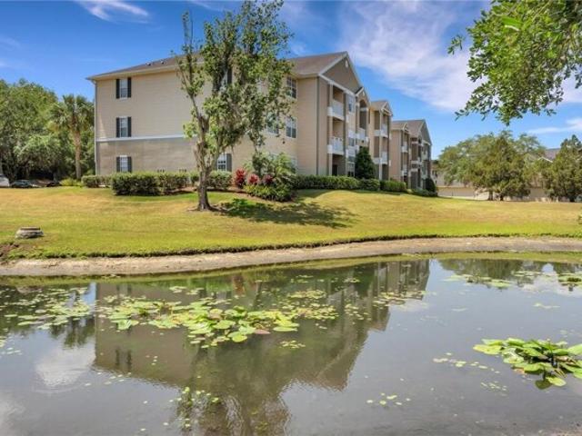 Condo for sale in Lakeland