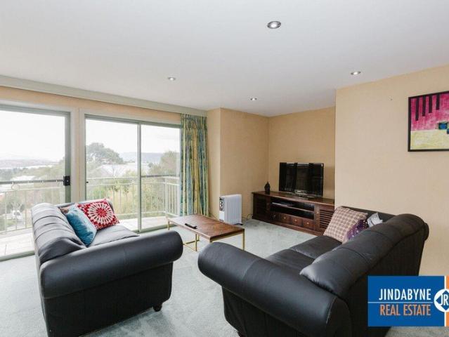 Townhouse for rent in Jindabyne, New South Wales