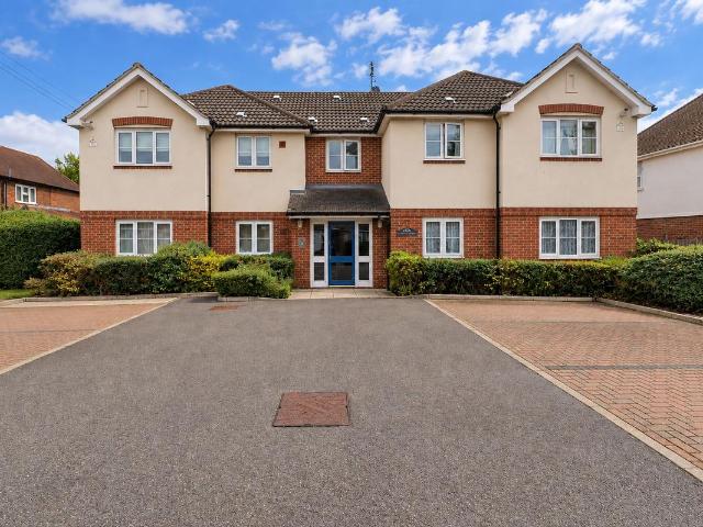 House for rent in London Borough of Hillingdon, Greater London