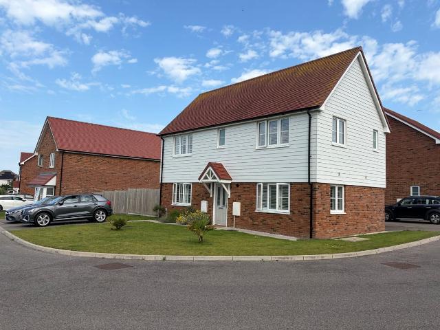 Apartment for rent in Upper Deal, Ash