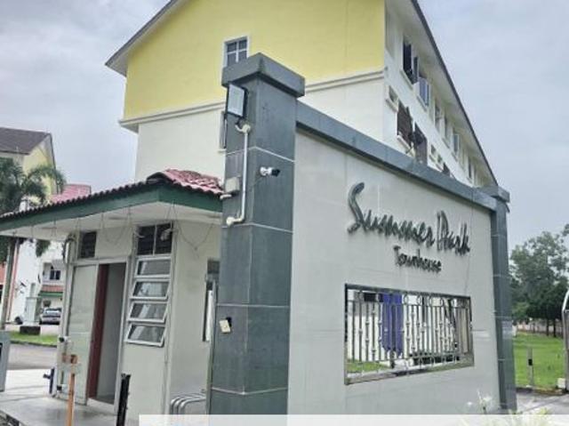 House for sale in Summer Park Townhouse, Pasir Gudang
