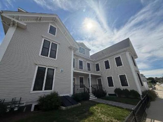 Condo for sale in Medford, Massachusetts