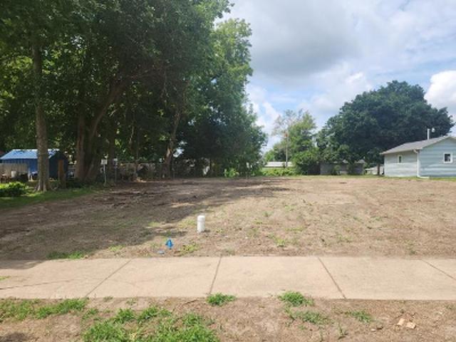 Land for sale in Grinnell, Iowa