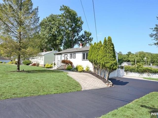 House for sale in Emerson