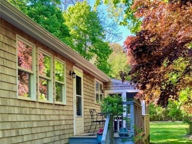 House for sale in Conanicut Park, Jamestown