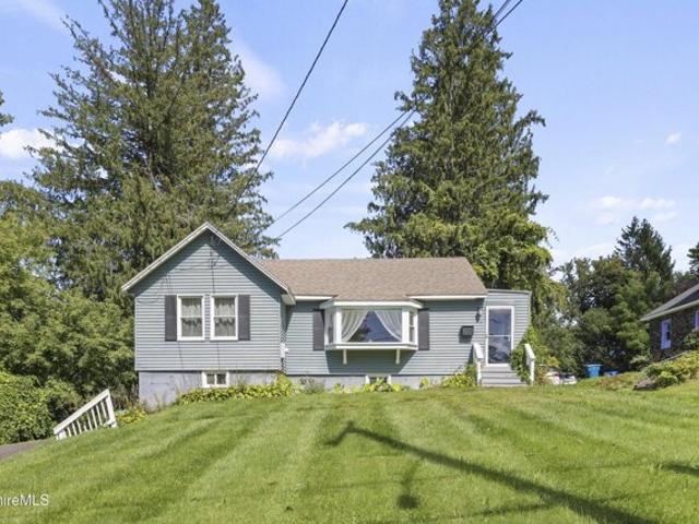 House for sale in Berkshire Village, Lanesborough