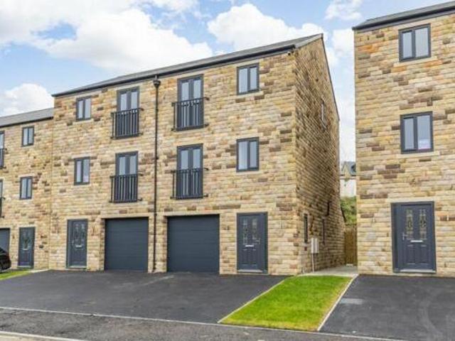 House for sale in Holmfirth, West Yorkshire