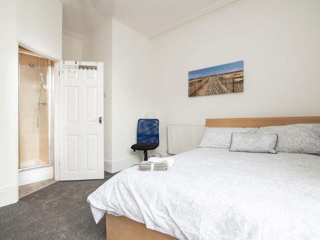 Room for rent in Hockley Port, West Midlands
