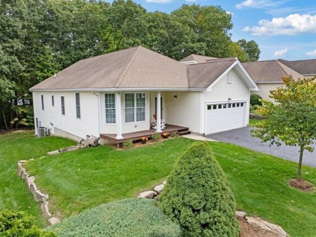 Condo for sale in Uxbridge, Worcester County
