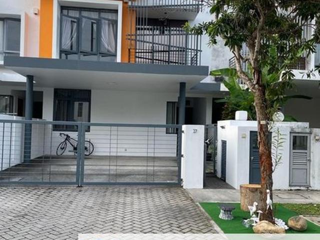 House for sale in Tanjong Sepat, Selangor