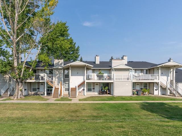 House for rent in Wedgewood, Alberta