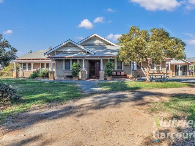 Cottage for sale in Kotta, Victoria