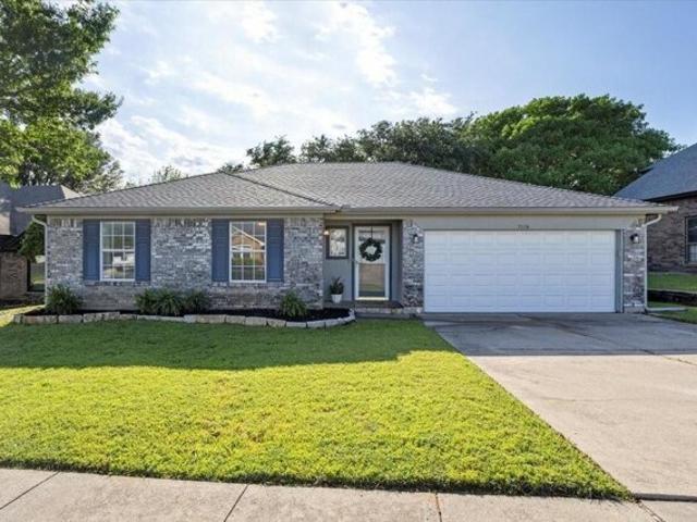 House for sale in Benbrook House for sale in Benbrook