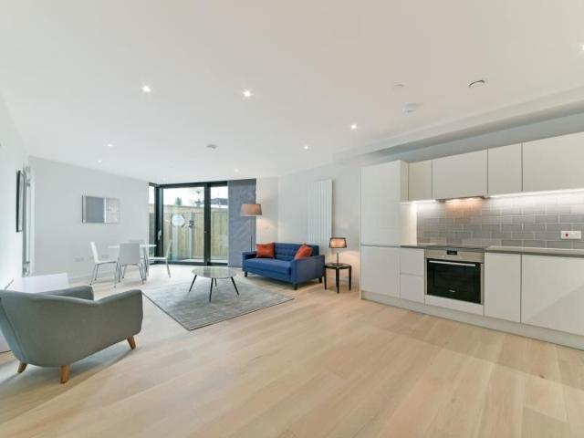 House for rent in Silvertown, Greater London