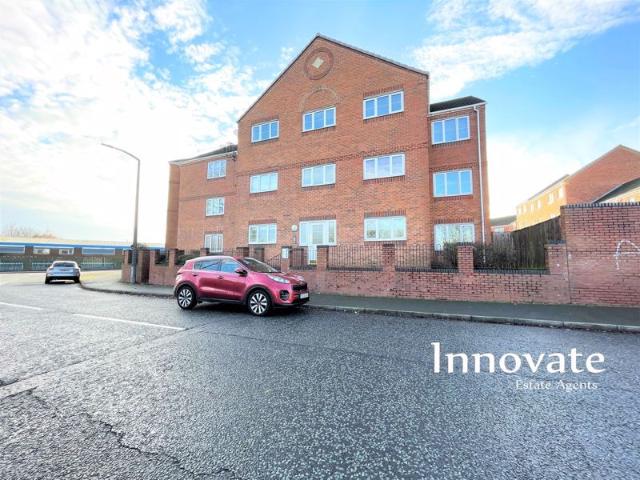 Apartment for rent in Oldbury, West Midlands
