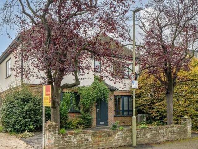 House for sale in The Slade, Oxfordshire