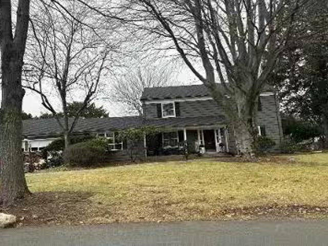 House for sale in Hackensack