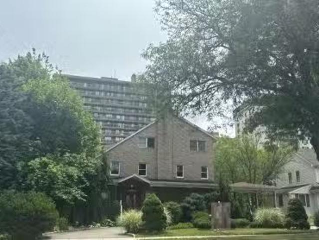 House for sale in Hackensack