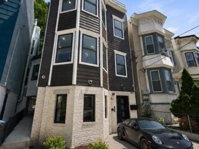 House for sale in Hudson, New Jersey