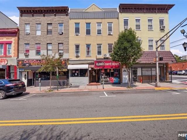 House for sale in Hudson, New Jersey