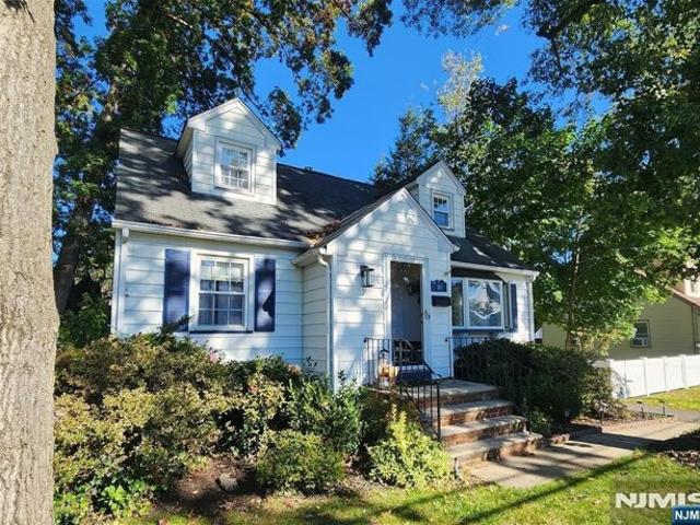 House for sale in Waldwick, Bergen County