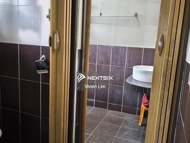 Shop for rent in Bukit Ledang, Johor