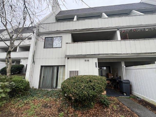 Condo for sale in Chester, Pennsylvania