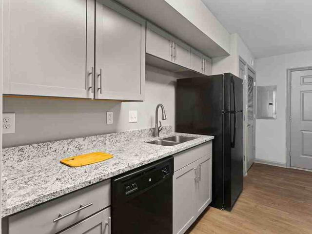 Apartment for rent in Mecklenburg, North Carolina