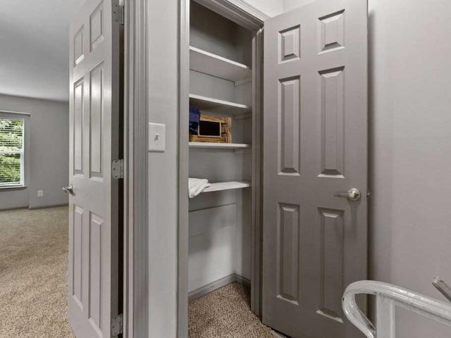 Apartment for rent in Mecklenburg, North Carolina