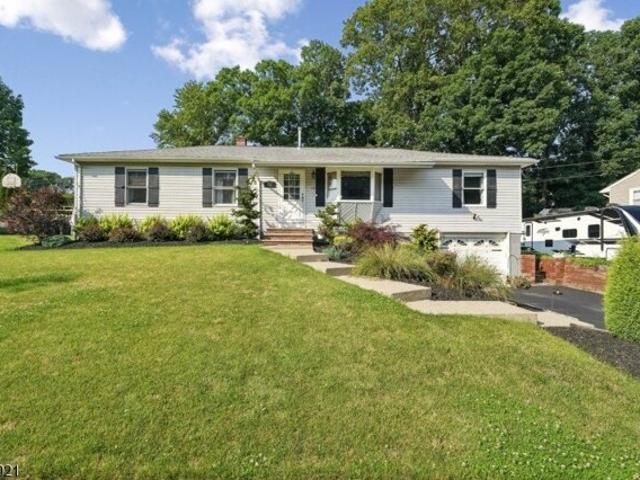House for sale in Lake Hopatcong, New Jersey