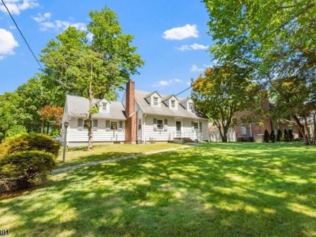 House for sale in Mountainside, New Jersey