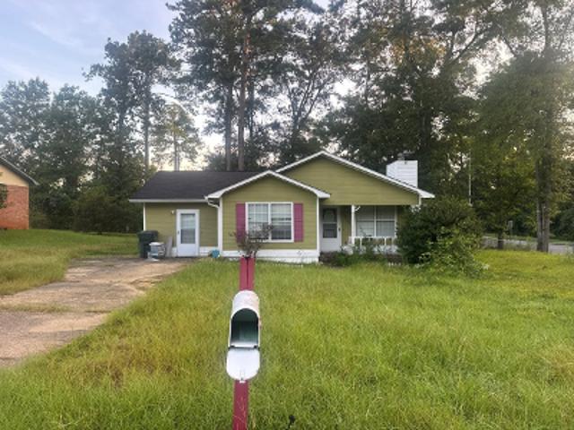 House for sale in Dothan, Alabama
