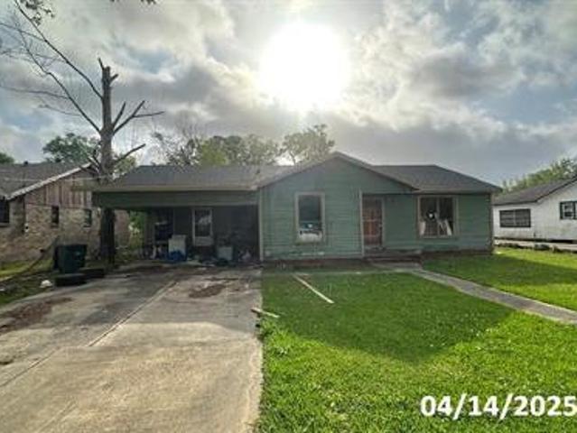 House for sale in Lake Charles House for sale in Lake Charles