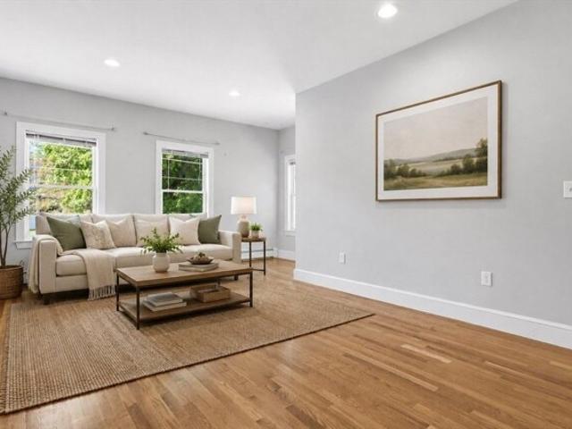 Condo for sale in Clinton, Massachusetts
