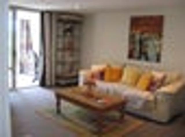 Apartment for rent in Chaslands, Canterbury