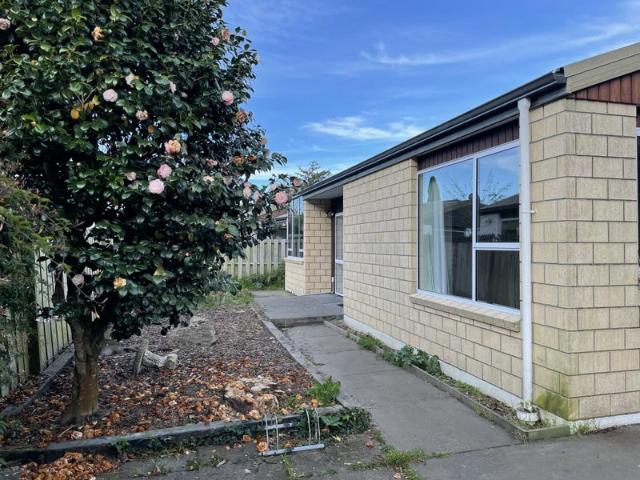 House for rent in Chaslands, Canterbury