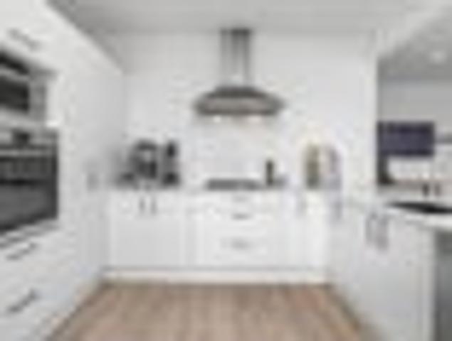 House for rent in Chaslands, Canterbury