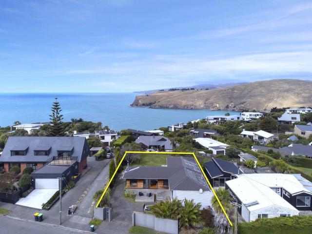 House for rent in Chaslands, Canterbury