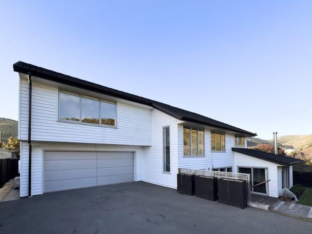 House for rent in Chaslands, Canterbury