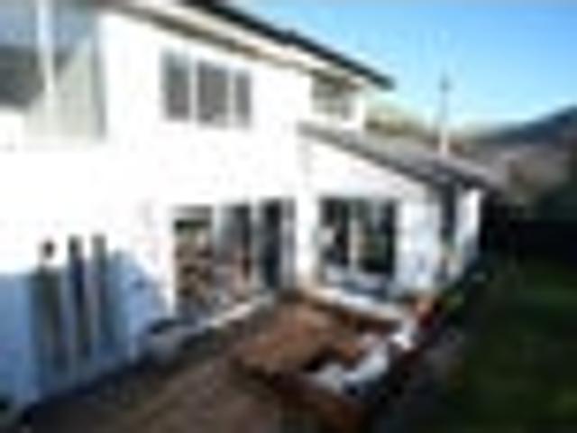 House for rent in Chaslands, Canterbury