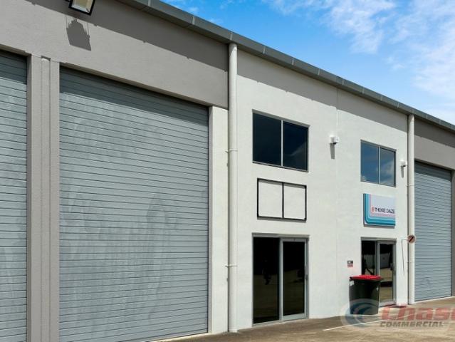 Warehouse for rent in Toombul, Queensland