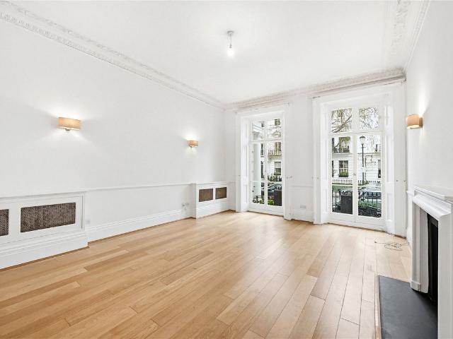 Apartment for rent in Brompton, Greater London