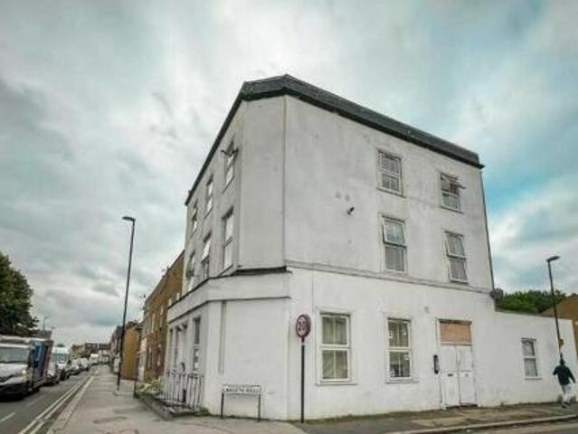 House for sale in Surrey