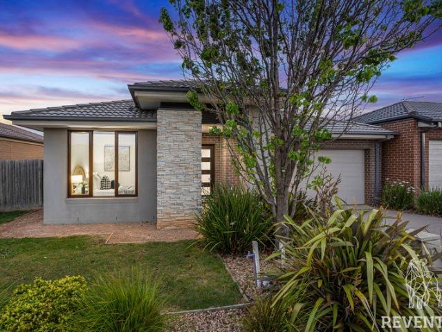 House for sale in Armstrong Waters, Geelong