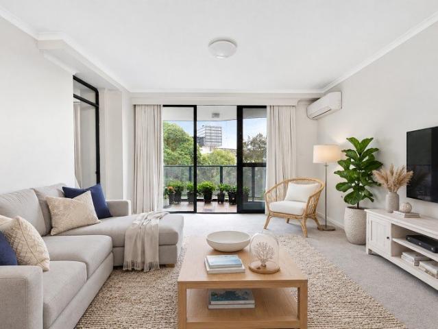 Apartment for rent in Lower North Shore, Sydney