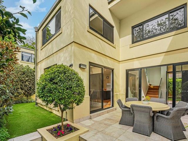 Apartment for sale in Rose Bay, Tasmania