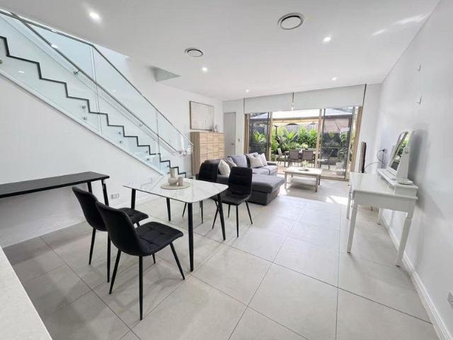Townhouse for rent in Rosebery, Sydney
