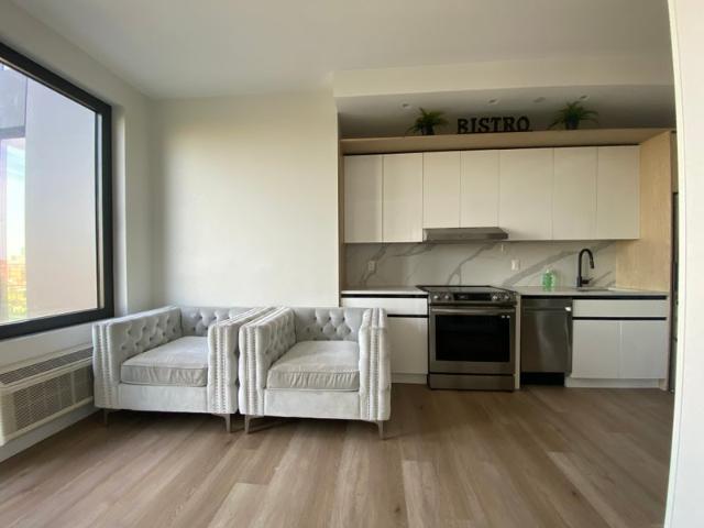 Room for rent in Arverne, New York