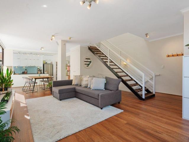 Townhouse for rent in Sydney, New South Wales